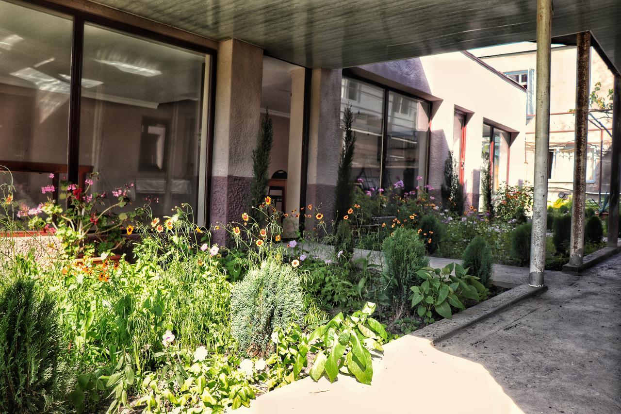 The Kiwi House Hotel Lagodekhi Exterior photo
